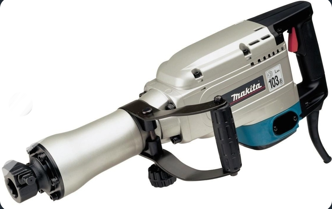 چکش تخریب ماکیتا مدل HM1304 ظرفیت ۱۵ کیلوگرم با ۱۴۵۰ ضربه در دقیقه
